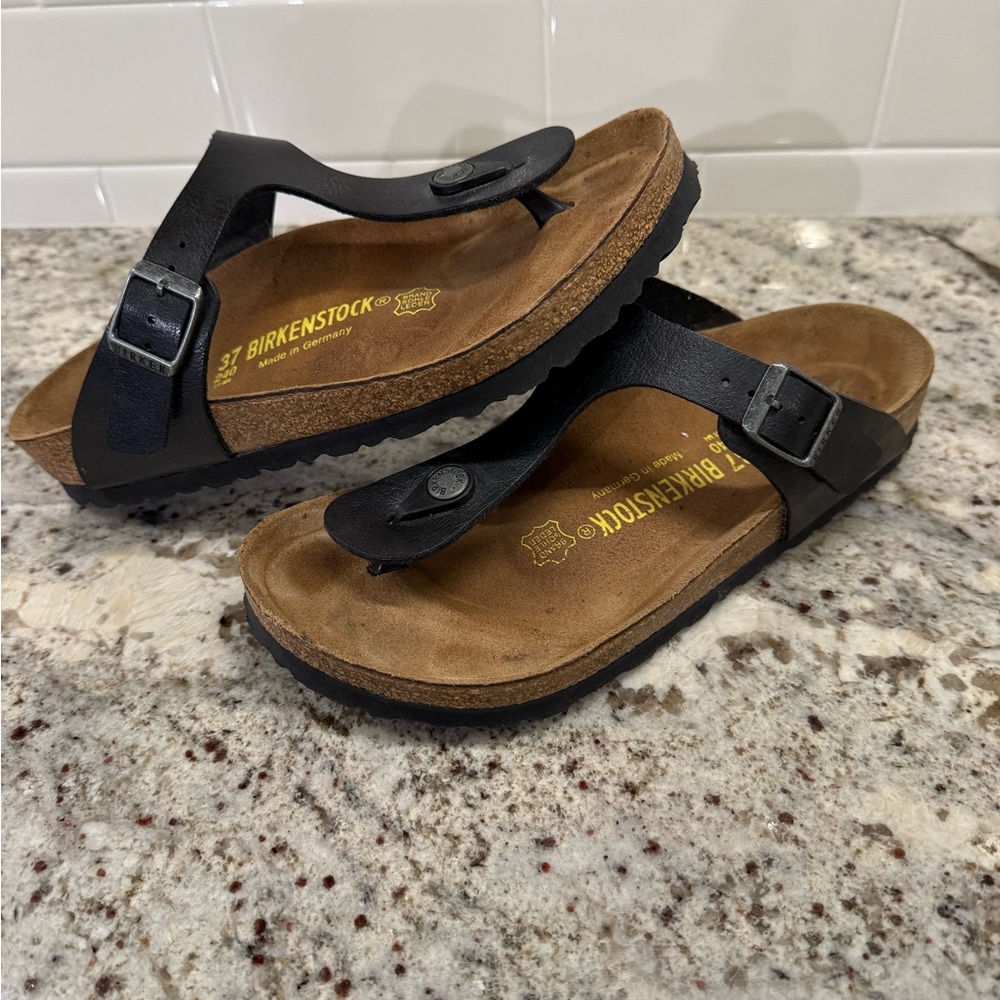 Birkenstock Gizeh Black Sandals